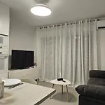 Penismar Paradis 아파트 *